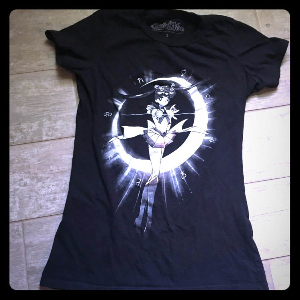 NWOT Sailor Moon tee